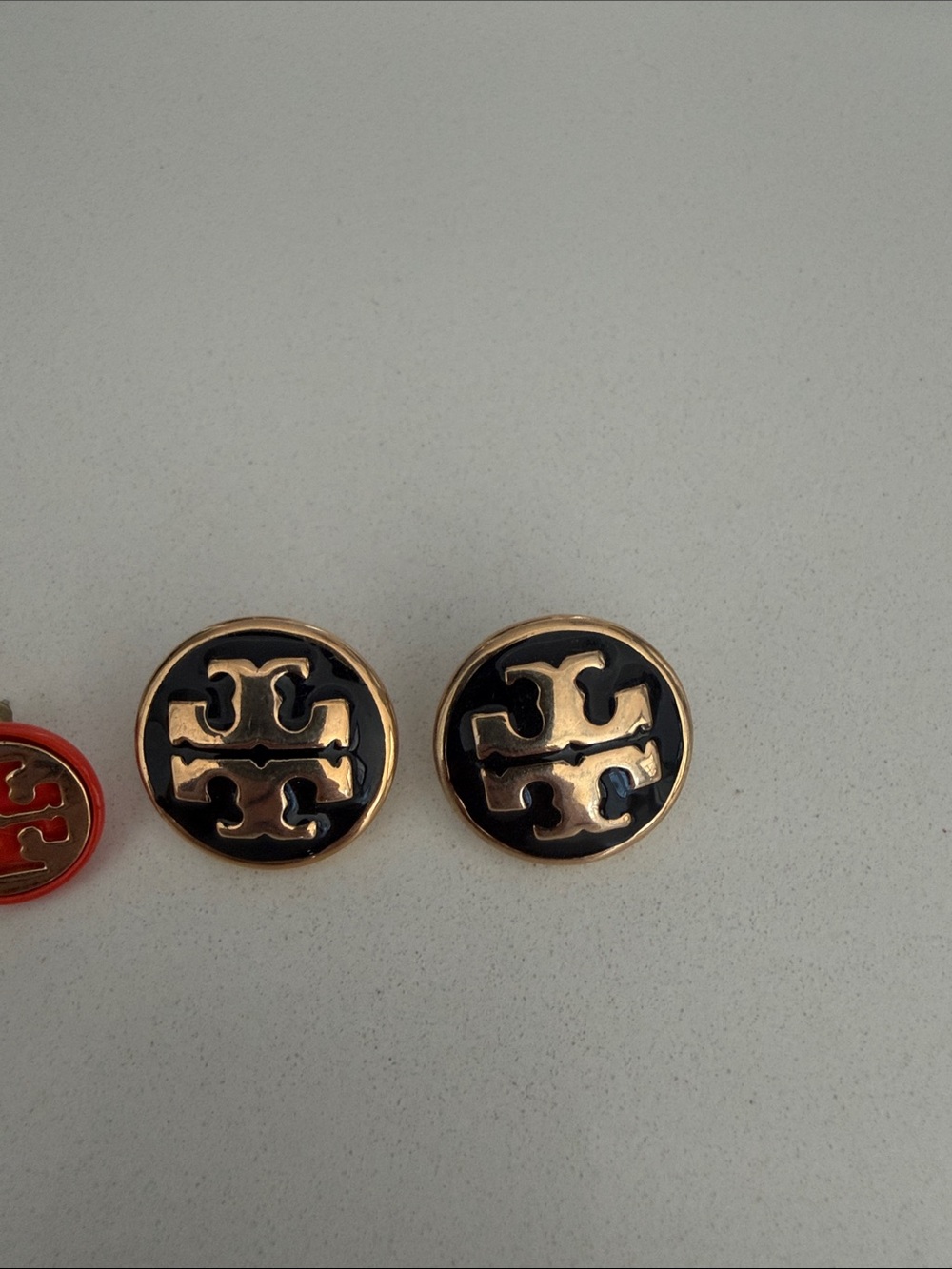 Tory Burch set of three earrings - Picture 4 of 5